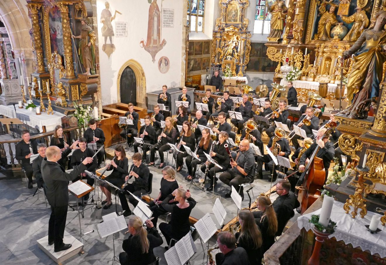 Biosphären Blasorchester ＂LuNo Winds＂ beim Musiksommer St. Leonhard 2022
